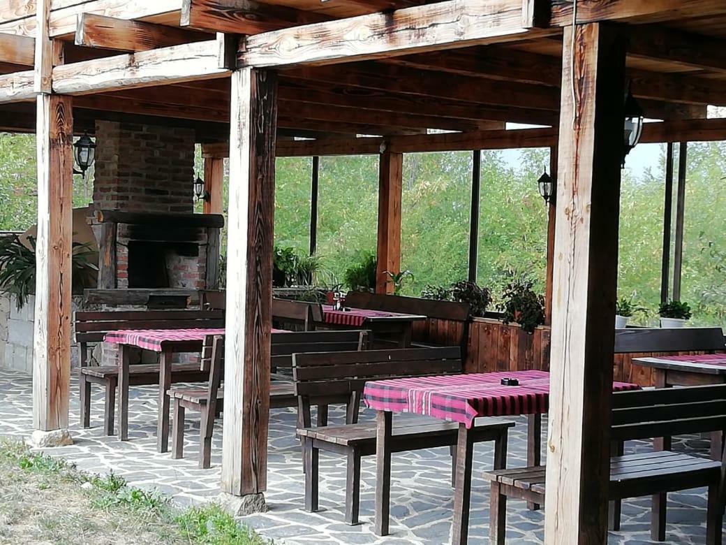 Family Hotel Kalifer Kalofer Exterior photo